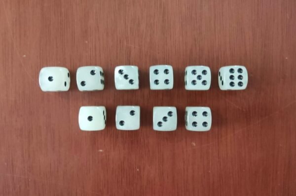 Conjunto 10 dados D6 - Brilham no Escuro